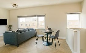 Flat With Sea View And Parking